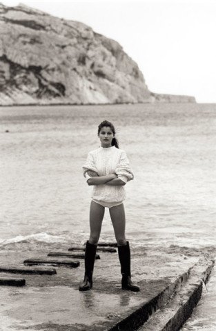 Πουλόβερ: Η καυτή τάση από τις πασαρέλες ως τον δρόμο -Ετσι τα φόρεσαν οι ομορφότερες γυναίκες του κόσμου [εικόνες] | iefimerida.gr 8