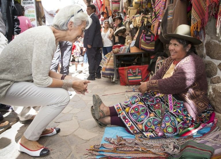 Η Λαγκάρντ όπως δεν την έχετε ξαναδεί -Στο Περού, μετά τις ώρες ΔΝΤ [εικόνες] | iefimerida.gr 6