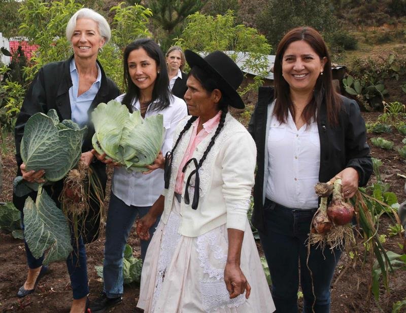 Η Λαγκάρντ όπως δεν την έχετε ξαναδεί -Στο Περού, μετά τις ώρες ΔΝΤ [εικόνες] | iefimerida.gr 17