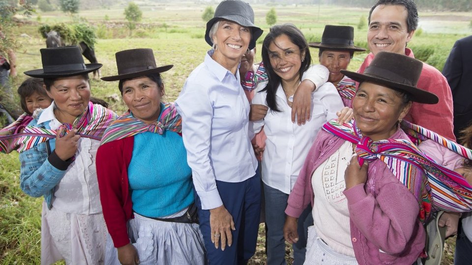 Η Λαγκάρντ όπως δεν την έχετε ξαναδεί -Στο Περού, μετά τις ώρες ΔΝΤ [εικόνες] | iefimerida.gr 14