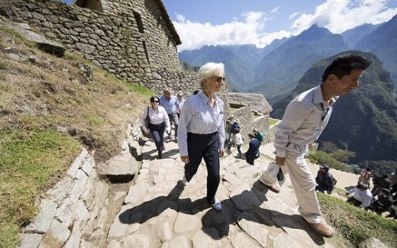 Η Λαγκάρντ όπως δεν την έχετε ξαναδεί -Στο Περού, μετά τις ώρες ΔΝΤ [εικόνες] | iefimerida.gr 3