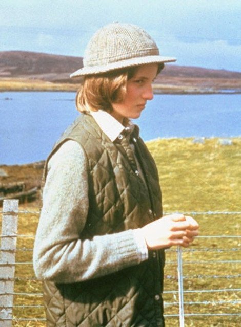 Νοσταλγικά καρέ: Οταν η λαίδη Νταϊάνα ήταν ένα μικρό και ανέμελο κορίτσι [εικόνες] | iefimerida.gr 0