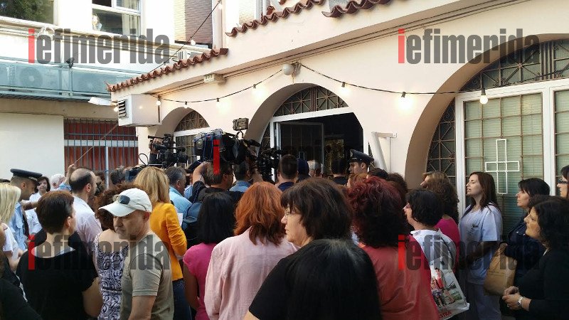 Ινκόγκνιτο στο Λαϊκό Νοσοκομείο το ιερό λείψανο της Αγίας Βαρβάρας [εικόνες] | iefimerida.gr 1