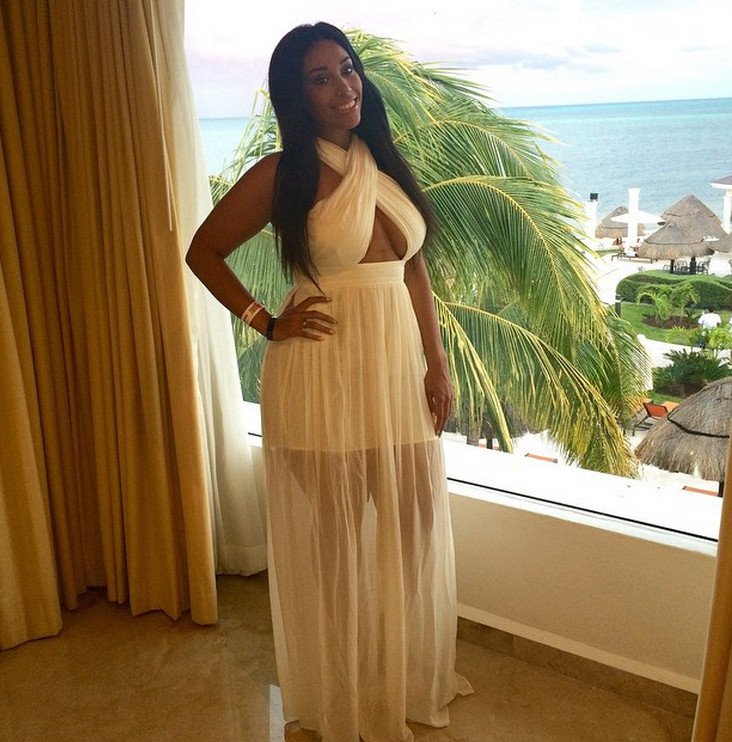 Η 23χρονη εξωτική blogger που πληρώνεται για να ταξιδεύει σε όλο τον κόσμο και να βγαίνει ραντεβού με άνδρες [εικόνες] | iefimerida.gr 12