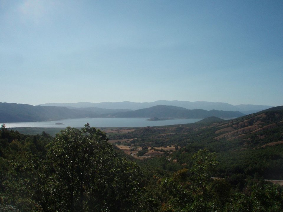 Κούλουμα στον Αη Γιάννη, τον Αγιο Αχίλλειο και το βιδρονήσι στις Πρέσπες [εικόνες]   | iefimerida.gr 2