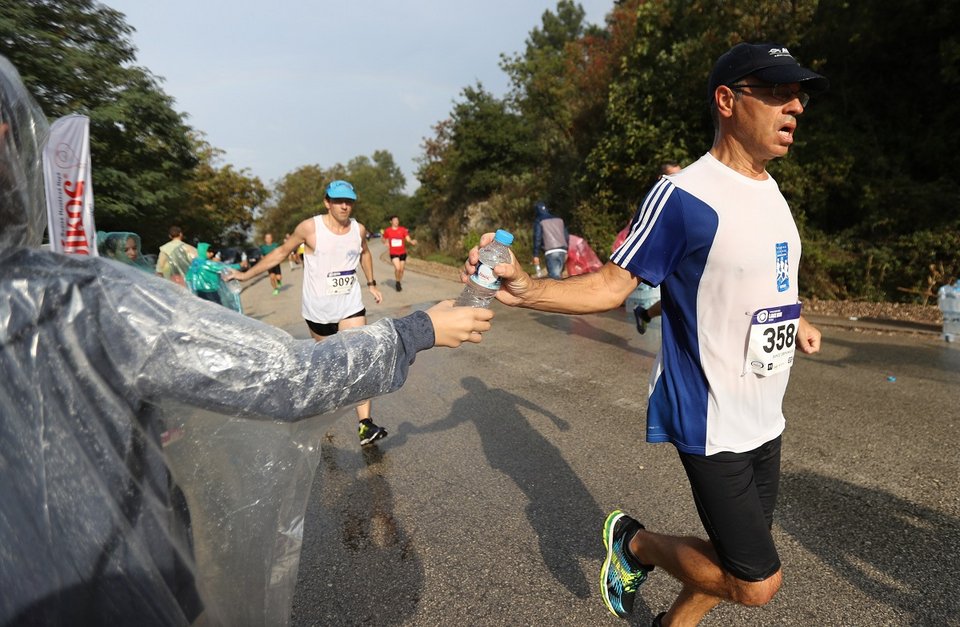 11ος γύρος λίμνης Ιωαννίνων: Ενας αγώνας στην ομορφότερη διαδρομή της Ελλάδας [εικόνες] | iefimerida.gr 3
