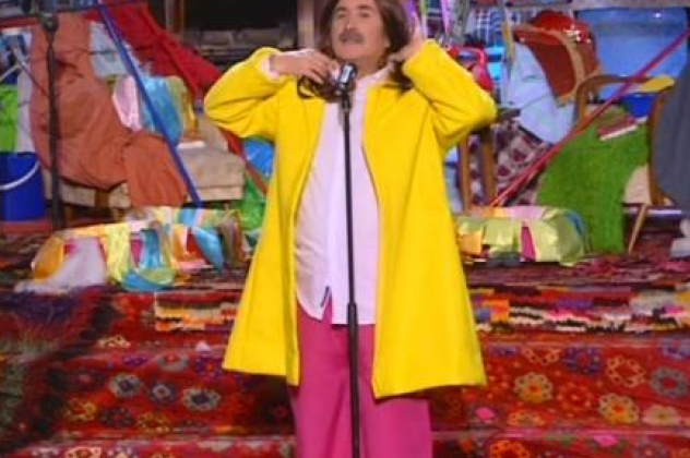 Ο Λάκης Λαζόπουλος ντύθηκε με τα ρούχα της Ζωής Κωνσταντοπούλου [βίντεο] | iefimerida.gr 0