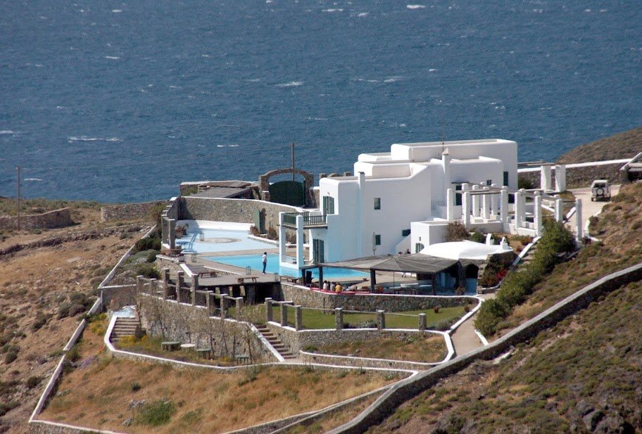 Θα πωληθούν, μέσω διαδικτύου, τα κατασχεθέντα ακίνητα -Με ποιες βίλες θα γίνει η αρχή [εικόνες] | iefimerida.gr 1