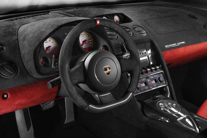 Lamborghini LP 570-4 Squadra Corse: H τελευταία και πιο γρήγορη Gallardo | iefimerida.gr 1