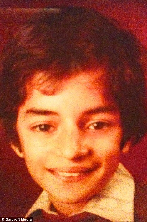 Ο άνδρας που ζηλεύει η υφήλιος -Παράτησε το σχολείο στα 16, έγινε εκατομμυριούχος στα 22, συλλέγει Laborghini και κάνει και τον κριτή σε καλλιστεία [εικόνες] | iefimerida.gr 11