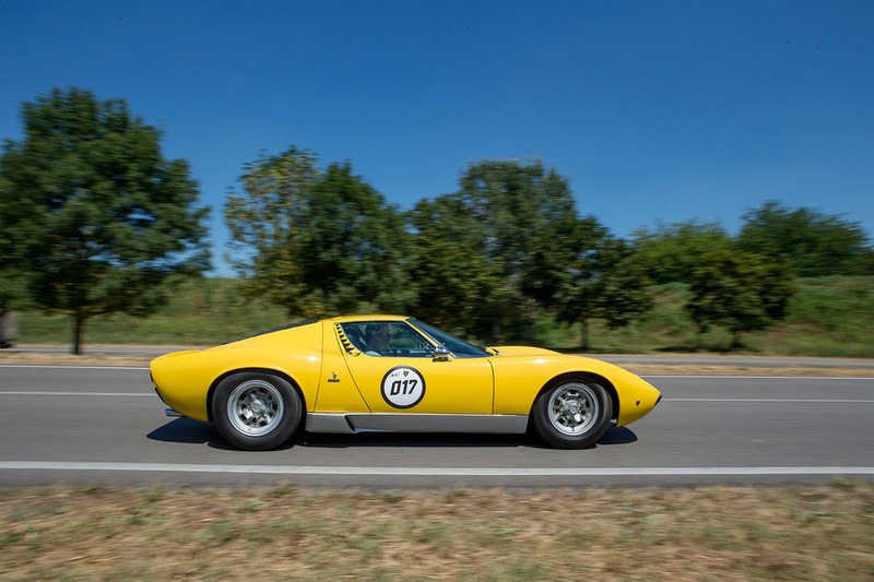 Lamborghini Miura: Εκτός από τη Miura του Κόκοτα πωλείται και αυτή του Rod Stewart | iefimerida.gr 0