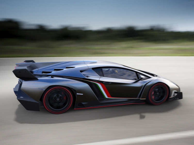 Lamborghini Veneno Special: Τρεις συλλεκτικές Lamborghini για τα 50 χρόνια της μάρκας | iefimerida.gr 5
