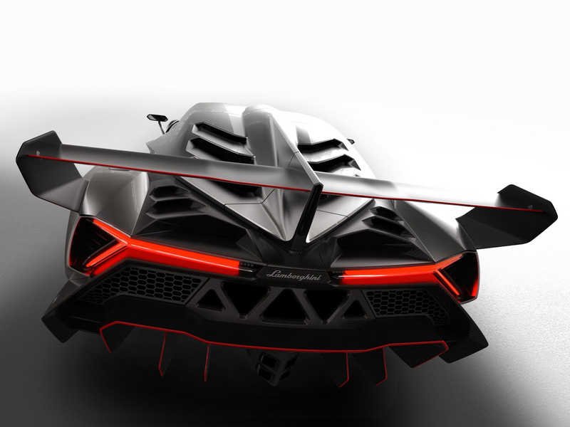 Lamborghini Veneno Special: Τρεις συλλεκτικές Lamborghini για τα 50 χρόνια της μάρκας | iefimerida.gr 2