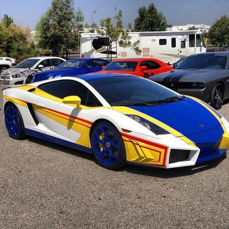 Ο Κρις Μπράουν έκανε τη Λαμποργκίνι του να μοιάζει παιδικό παιχνίδι [εικόνες] | iefimerida.gr 0