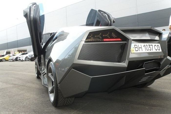 Ουκρανός μεταμόρφωσε το Μιτσουμπίσι του σε Λαμποργκίνι! [εικόνες] | iefimerida.gr 11