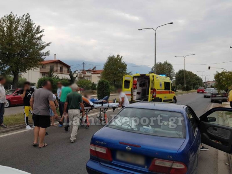 Λαμία: Μαθητής παρασύρθηκε από αυτοκίνητο όταν γυρνούσε από το σχολείο [εικόνες] | iefimerida.gr 3