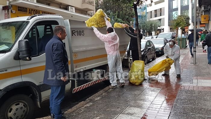 Απίστευτες εικόνες από διαμέρισμα ηλικιωμένου στη Λαμία -Πνιγμένο στα σκουπίδια [εικόνες & βίντεο] | iefimerida.gr 5