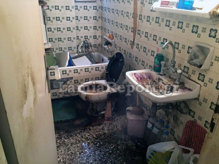 Απίστευτες εικόνες από διαμέρισμα ηλικιωμένου στη Λαμία -Πνιγμένο στα σκουπίδια [εικόνες & βίντεο] | iefimerida.gr 3