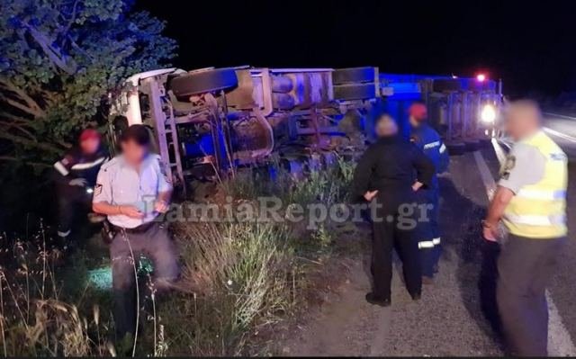 Φθιώτιδα: Ανατροπή νταλίκας, νεκρός ο 26χρονος οδηγός [εικόνες] | iefimerida.gr 2