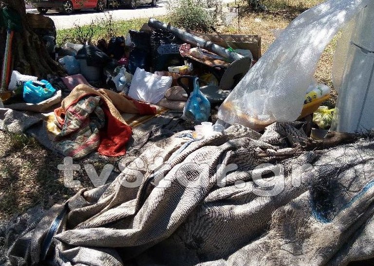 Η ιστορία που συγκλονίζει τη Λαμία: Οικογένεια ζει στο δρόμο...  [εικόνες & βίντεο] | iefimerida.gr 2