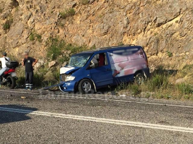 Τριπλή καραμπόλα με 5 τραυματίες στον Μπράλο -Ο ένας σε σοβαρή κατάσταση [εικόνες] | iefimerida.gr 3