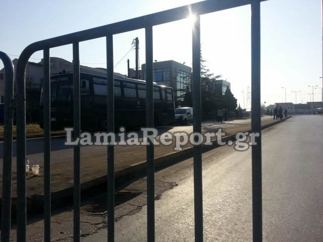 Ξανά στο εδώλιο ο Κορκονέας για τη δολοφονία Γρηγορόπουλου -Φρούριο με 200 αστυνομικούς το εφετείο στη Λαμία [εικόνες] | iefimerida.gr 4