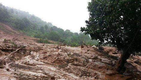 Ινδία: Φονική κατολίσθηση εξαιτίας των μουσώνων -Τουλάχιστον 150 νεκροί [εικόνες] | iefimerida.gr 0