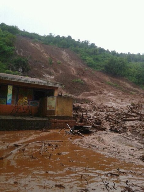 Ινδία: Φονική κατολίσθηση εξαιτίας των μουσώνων -Τουλάχιστον 150 νεκροί [εικόνες] | iefimerida.gr 1