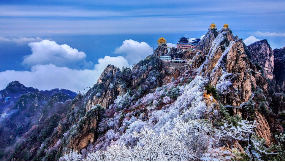 Ο πνεύμονας της Κίνας: Αυτό είναι το βουνό όπου συλλέγουν και συσκευάζουν φρέσκο αέρα [εικόνες] | iefimerida.gr 0