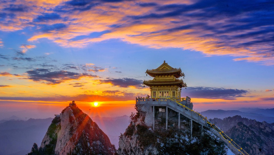 Ο πνεύμονας της Κίνας: Αυτό είναι το βουνό όπου συλλέγουν και συσκευάζουν φρέσκο αέρα [εικόνες] | iefimerida.gr 2