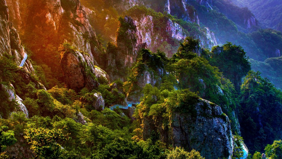 Ο πνεύμονας της Κίνας: Αυτό είναι το βουνό όπου συλλέγουν και συσκευάζουν φρέσκο αέρα [εικόνες] | iefimerida.gr 4