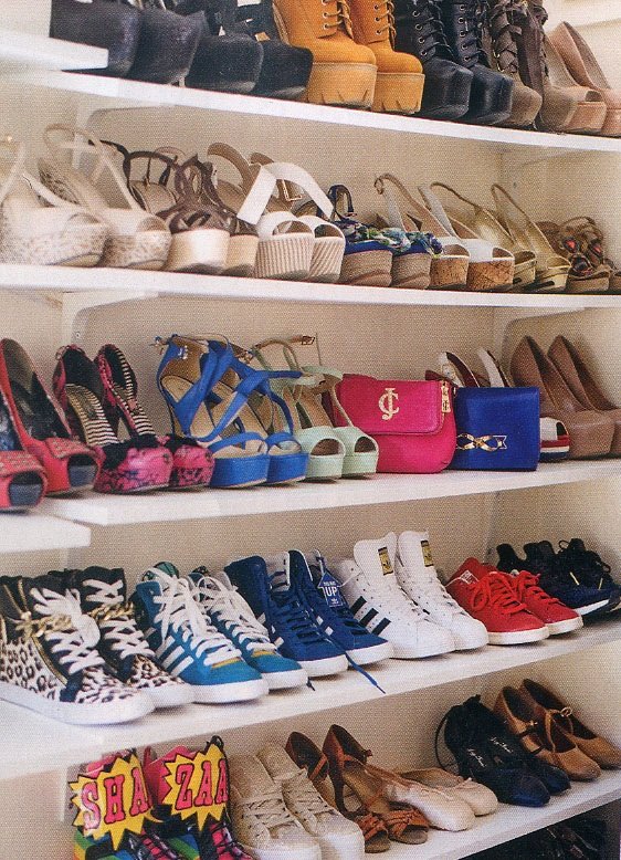 Πόσα παπούτσια έχει η Λάουρα Νάργες; -Δείτε το όμορφο ρετιρέ της [εικόνες] | iefimerida.gr 3