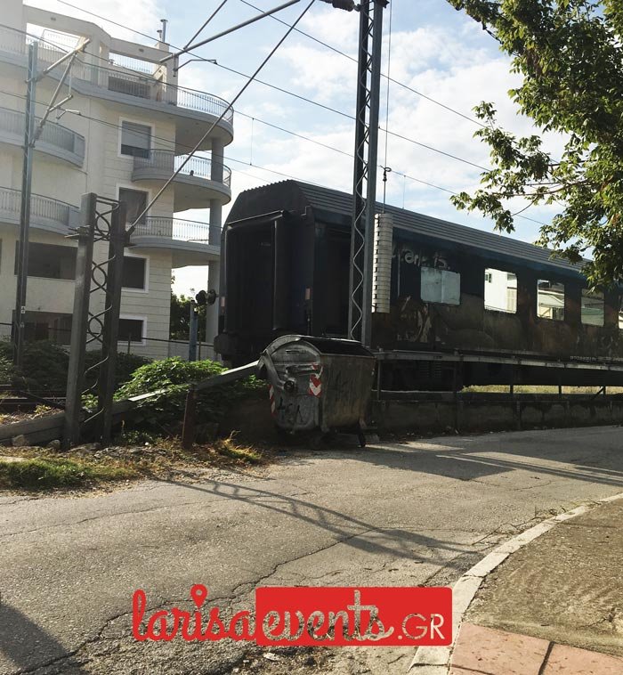 Εκτροχιάστηκε τρένο που εκτελούσε το δρομολόγιο Αθήνα-Θεσσαλονίκη -Στη Λάρισα, σε κατοικημένη περιοχή [εικόνες] | iefimerida.gr 0