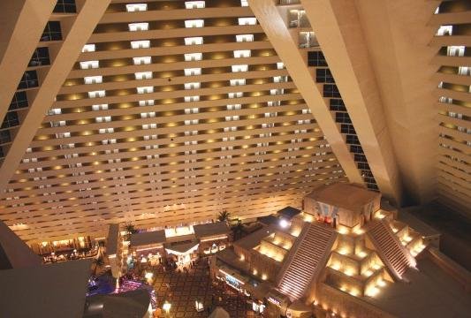 Τα πιο τρελά ασανσέρ στον κόσμο -Πρέπει να τα επισκεφθεί κανείς για να πιστέψει πως υπάρχουν [εικόνες] | iefimerida.gr 8