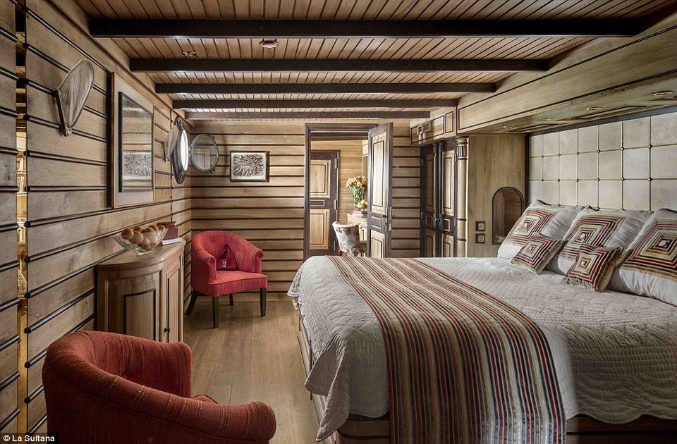 La Sultana: Το σκάφος των κατασκόπων της Σοβιετικής Ενωσης που μετατράπηκε σε γιοτ πολυτελείας [εικόνες] | iefimerida.gr 7