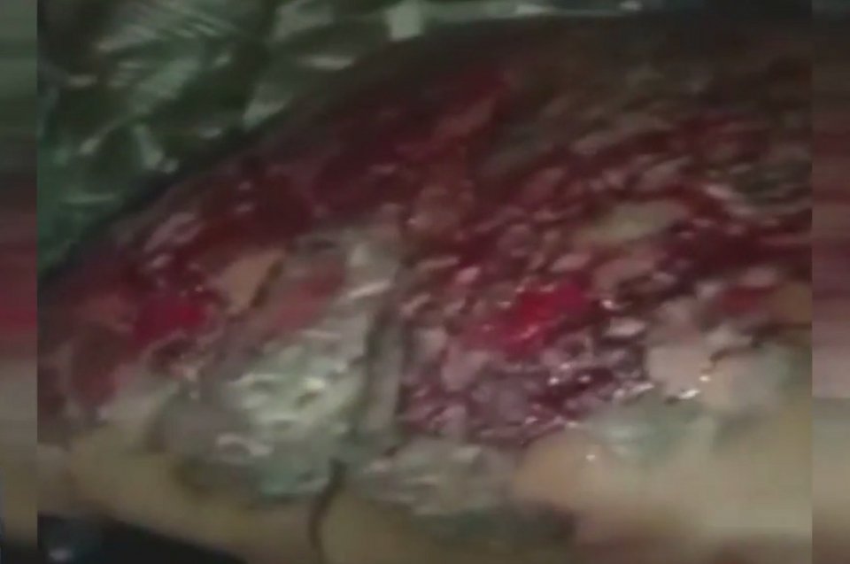 Βίντεο-σοκ: Λαθροδιακινητές βασανίζουν μετανάστες για να αποσπάσουν χρήματα [σκληρές εικόνες] | iefimerida.gr 1