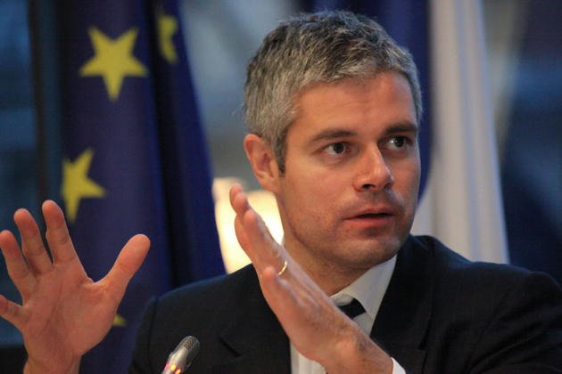 Ο «τυφώνας» Εμανουέλ Μακρόν: Πάνω από 200 παλιοί βουλευτές δεν θα είναι ξανά υποψήφιοι | iefimerida.gr 2