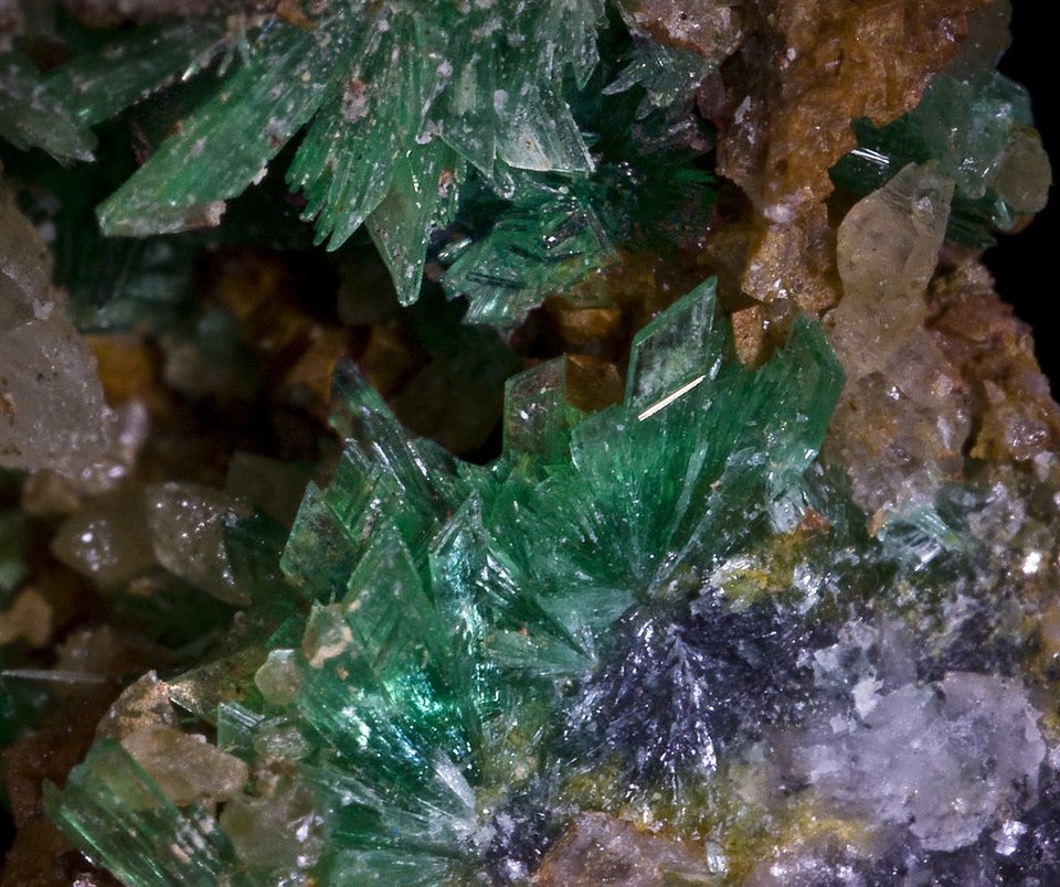 Περιήγηση στο λαβύρινθο των μεταλλείων Λαυρίου -Με ένα σχοινί (μίτο) [εικόνες]  | iefimerida.gr 3