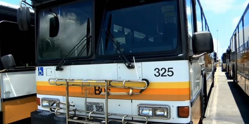 Λεωφορεία «κινητά καταφύγια» - Θα προσφέρουν μπάνιο και ύπνο στους αστέγους [εικόνες&βίντεο] | iefimerida.gr 0