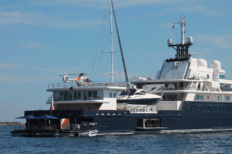 Τα έχασαν στους Παξούς στη θέα του Grand Blue -Το χλιδάτο γιοτ που μοιάζει με... κρουαζιερόπλοιο [εικόνες] | iefimerida.gr 9