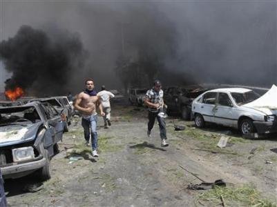 Νέες φονικές βομβιστικές επιθέσεις στο Λίβανο – 43 νεκροί από εκρήξεις έξω από τζαμιά [εικόνες & βίντεο] | iefimerida.gr 2