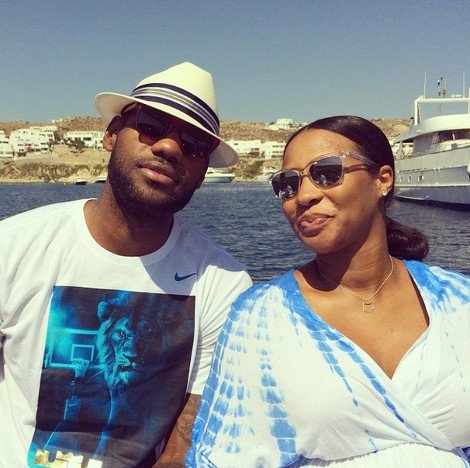 Οι ανέμελες διακοπές του Λεμπρόν Τζέιμς -Βρίσκεται στη Μύκονο μαζί με τη σύζυγό του [εικόνα] | iefimerida.gr 0