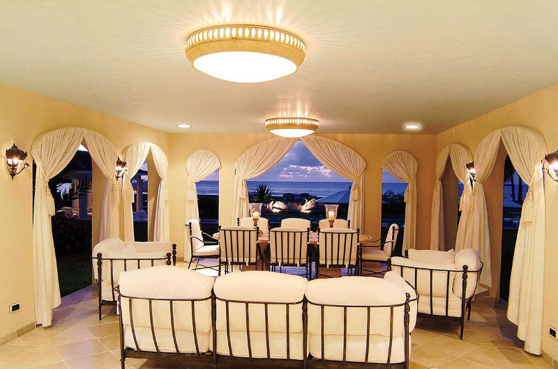 Ο τυφώνας Ιρμα καταστρέφει την περιουσία του Τραμπ -Ζημιές σε ένα από τα αρχοντικά του στη Φλόριντα [εικόνες] | iefimerida.gr 3