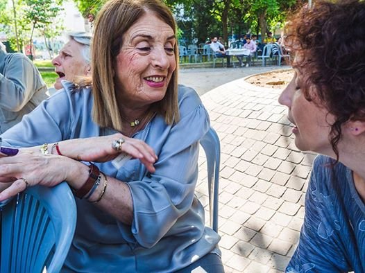Ο ΣΥΡΙΖΑ γιόρτασε την Πρωτομαγιά, με σουβλάκια, στην Κουμουνδούρου -Μικρή προσέλευση [εικόνες] | iefimerida.gr 3