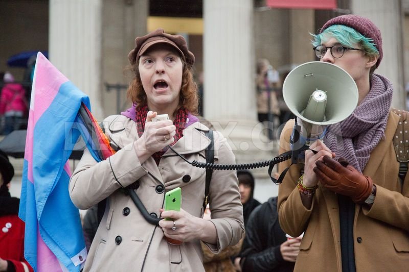 Παιδιά που τα απορρίπτουν οι γονείς -Σπαρακτικό κείμενο του Guardian [εικόνες] | iefimerida.gr 1