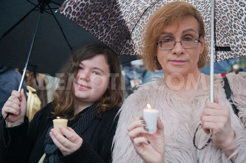 Παιδιά που τα απορρίπτουν οι γονείς -Σπαρακτικό κείμενο του Guardian [εικόνες] | iefimerida.gr 3