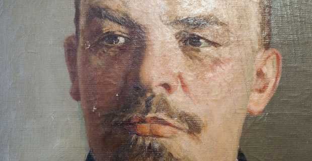 Ποια βουλευτής-έκπληξη έχει το πορτρέτο του Λένιν στο γραφείο της [εικόνες] | iefimerida.gr 1