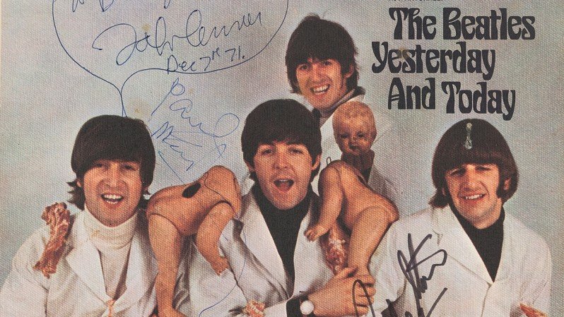 Αστρονομική τιμή για άλμπουμ των Beatles με χειρόγραφη αφιέρωση του Τζον Λένον [εικόνα]   | iefimerida.gr 0