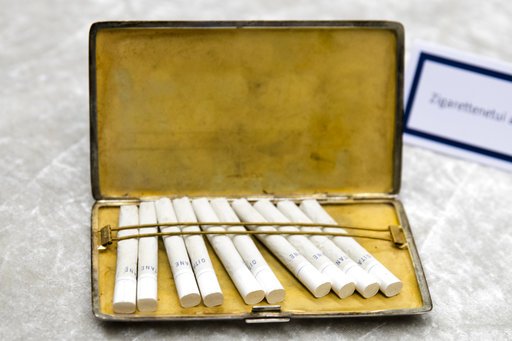 Η γερμανική αστυνομία βρήκε 100 κλεμμένα αντικείμενα του Τζον Λένον -Γυαλιά, ημερολόγια, παρτιτούρες [εικόνες] | iefimerida.gr 3