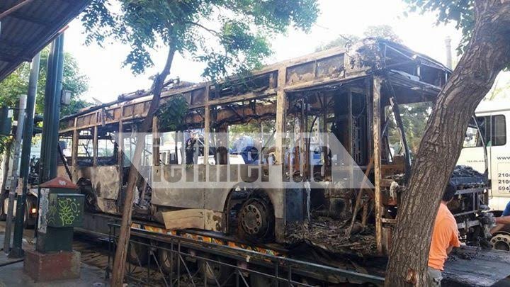 Μετά τη διαδήλωση «Παραιτηθείτε» αναρχικοί έκαψαν λεωφορείο & τρόλεϊ [εικόνες] | iefimerida.gr 6